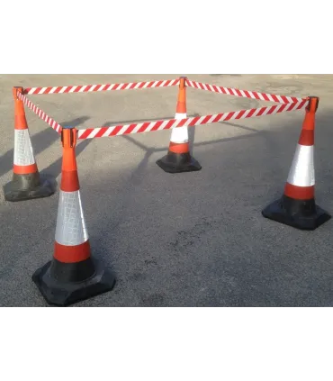 CARCASA RETRACTIL D150 CON 9M CINTA BLANCO / ROJO