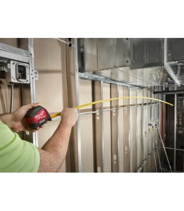 FLEXOMETRO MILWAKEE PLADUR IMAN 5M x27mm C/FRENO