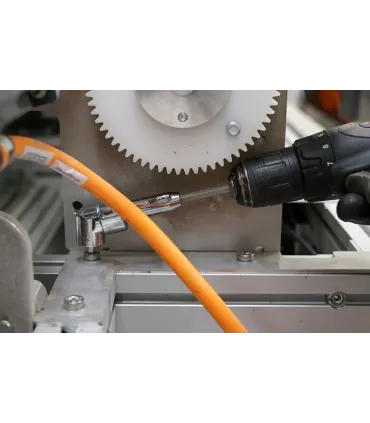 ADAPTADOR ATORNILLAR ACODADO BT 105º