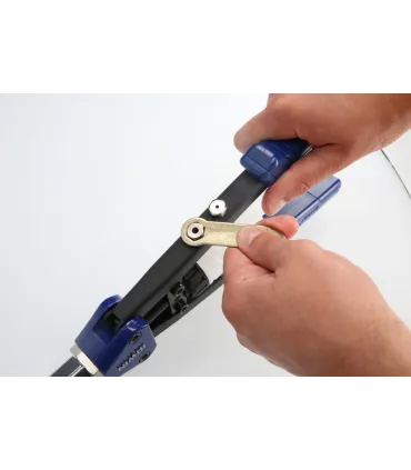 REMACHADORA COMPACTA 2 MANOS de Ø 2 a 6,4mm