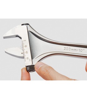 LLAVE AJUSTABLE MOL.LATERAL 1"-16" Cap.49mm