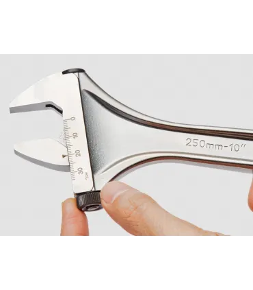 LLAVE AJUSTABLE MOL.LATERAL 1"-16" Cap.49mm