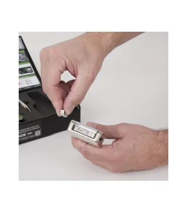 JUEGO 100 TROQUEL ALFANUMERICO MANUAL 5mm + MANGO 8 CARACTERES 165.5