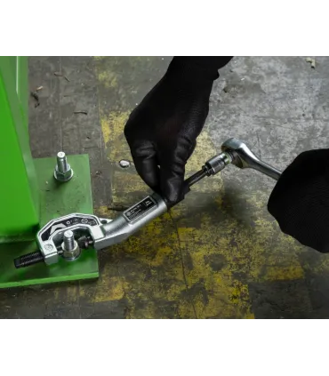 TRONZATUERCAS HUSILLO HIDRAULICO 22-41mm KUKKO 56-2