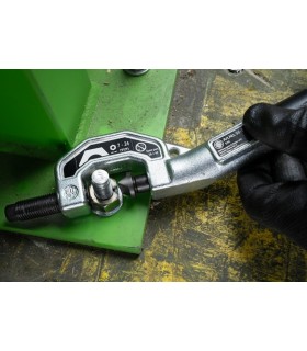 TRONZATUERCAS HUSILLO HIDRAULICO 22-41mm KUKKO 56-2