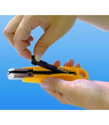 CUTTER OLFA SK-4 SEGURIDAD CUCHILLA AUTO. APTO ZURDOS