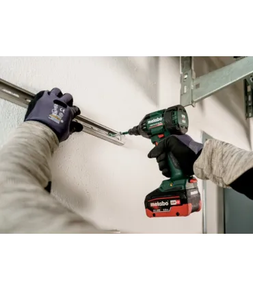 LLAVE IMPACTO METABO SSW18 LTX BL 550Nm C/2 BAT LiHD 18V 4Ah