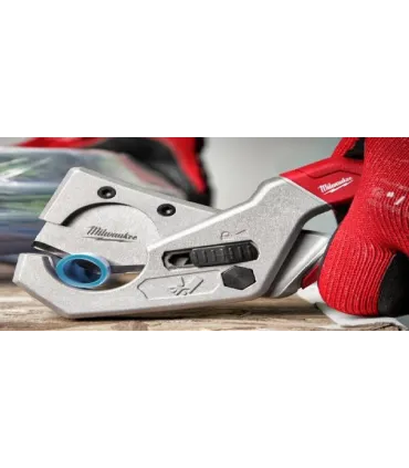 TIJERA CORTATUBOS PLASTICOS 25mm MILWAUKEE