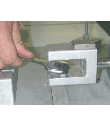 ESTUCHE 10 EXTRACTOR TUERCA-ESPARRAGO PASADOS KS