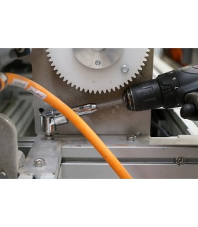 ADAPTADOR ATORNILLAR ACODADO BT 105º