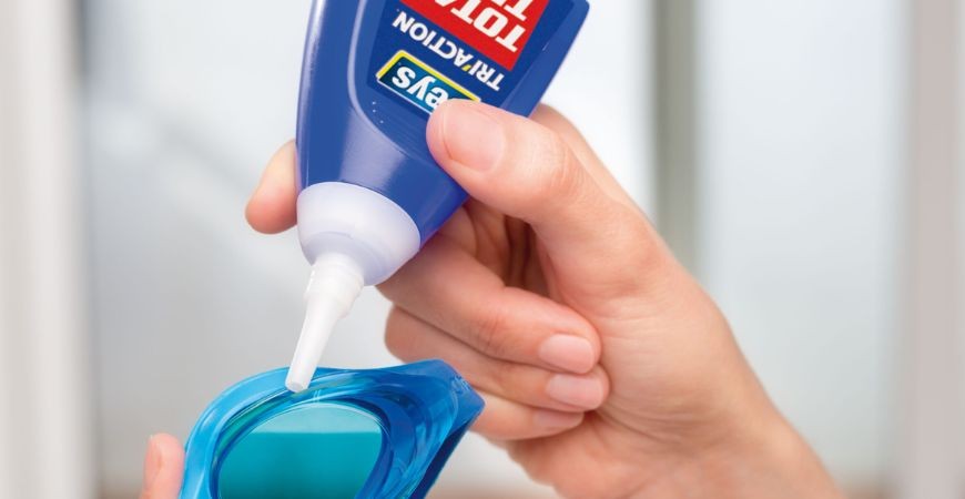 Descubre el Secreto del Pegado Perfecto con los adhesivos Ceys